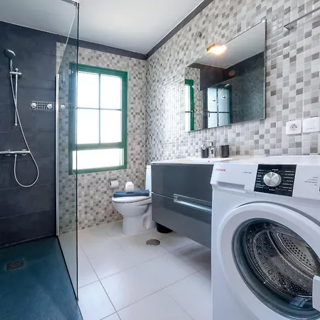 La Dulce Vida Apartment *